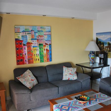 Beachfront View Condo Beside La Isla Mall Puerto Vallarta Luaran gambar