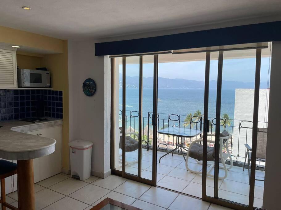 Beachfront View Condo Beside La Isla Mall Puerto Vallarta Luaran gambar