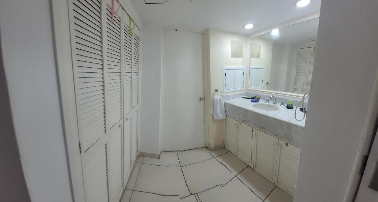 Beachfront View Condo Beside La Isla Mall Puerto Vallarta Luaran gambar