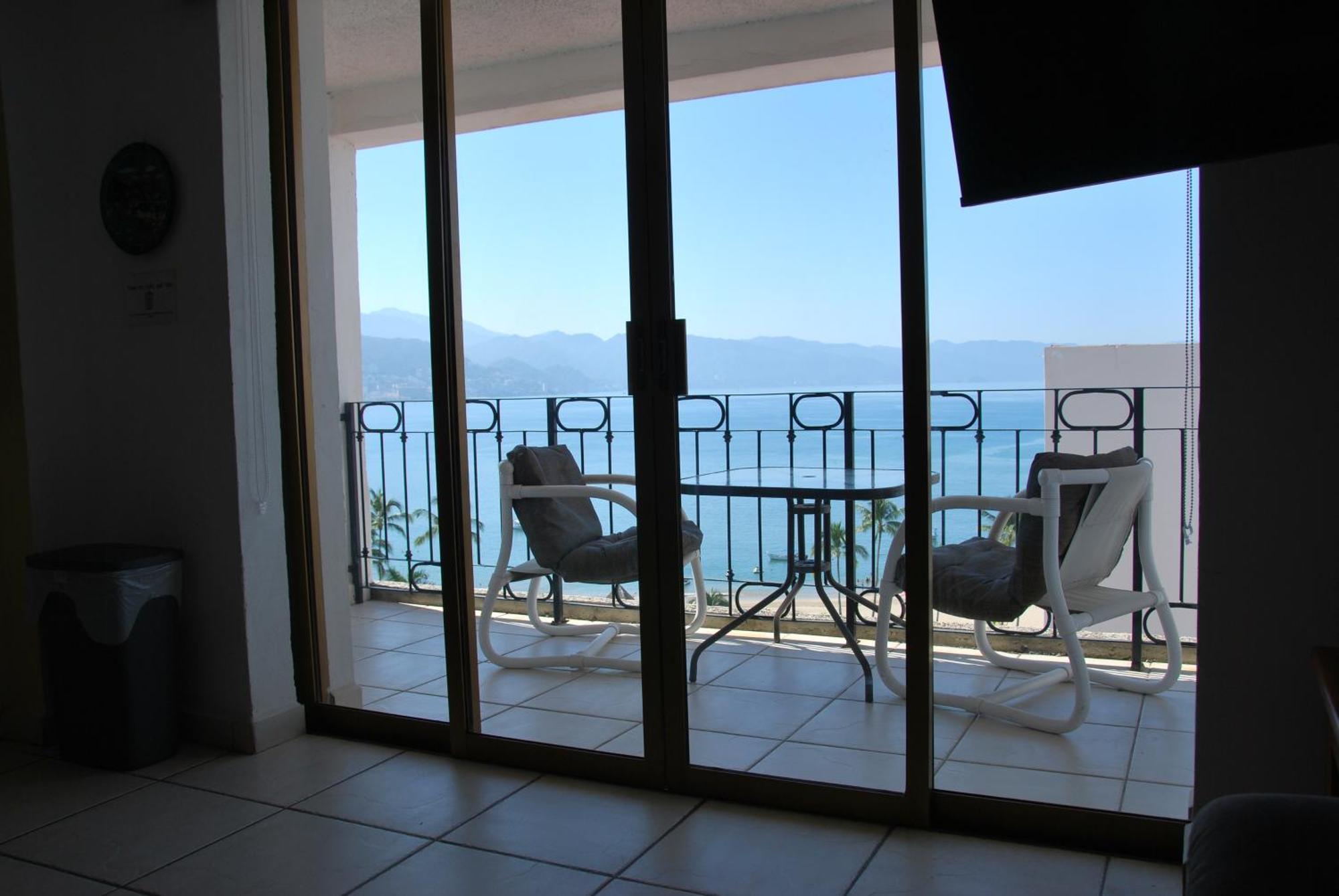 Beachfront View Condo Beside La Isla Mall Puerto Vallarta Luaran gambar
