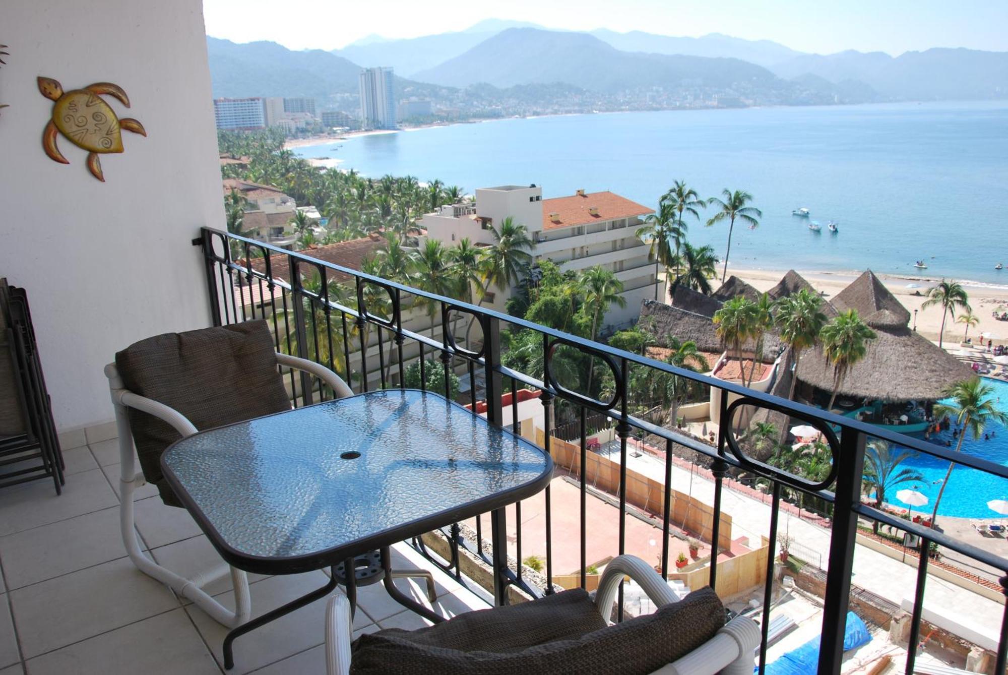 Beachfront View Condo Beside La Isla Mall Puerto Vallarta Luaran gambar